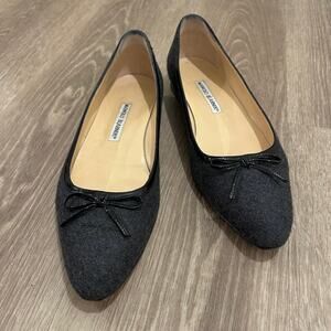 Manolo Blahnik Pointed Toe Ballet Flats Gray Wool Bow Trim Italy EU 38
